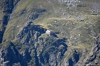 025 Zoom sul rifugio Coca